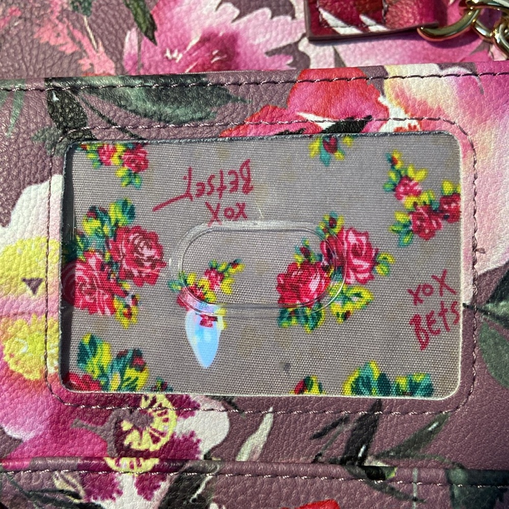Betsy Johnson Dani Mauve Pink Floral Crossbody Bow Chain Strap Purse Wallet - Picture 6 of 15